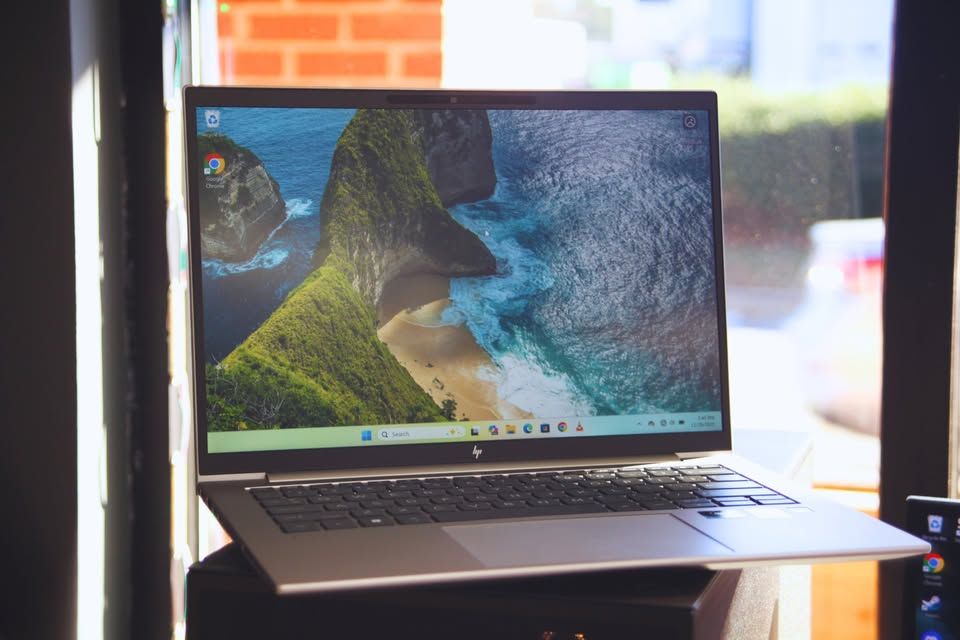 HP Zbook Firefly 14" G10