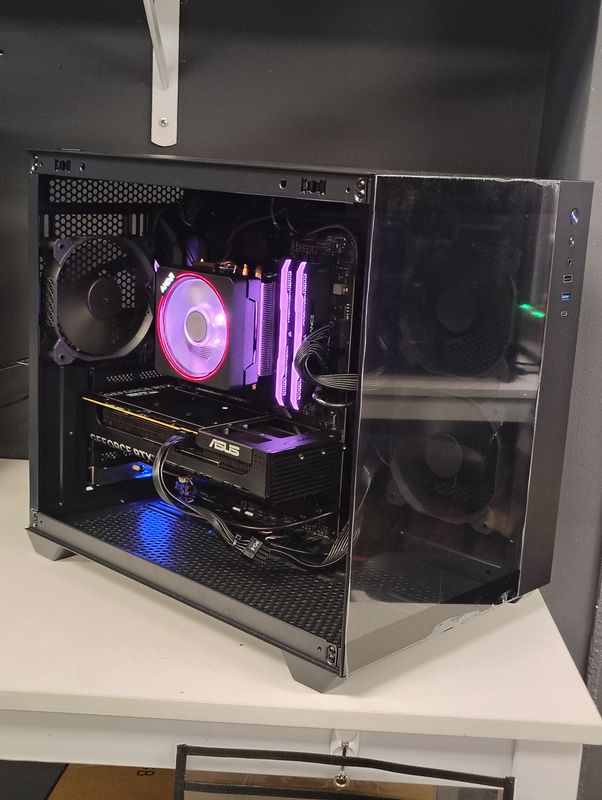 &quot;Void&quot; Custom Built Gaming PC