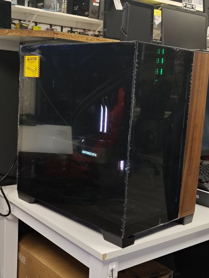 "Ashfall" Custom Built Gaming PC