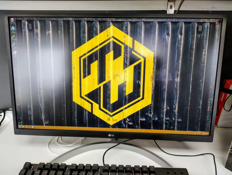 LG Ultrafine 4K Monitor - 27UL500-W