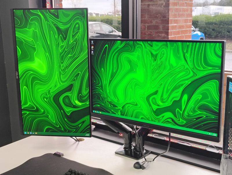 Asus Dual Monitor Setup W/ Arm