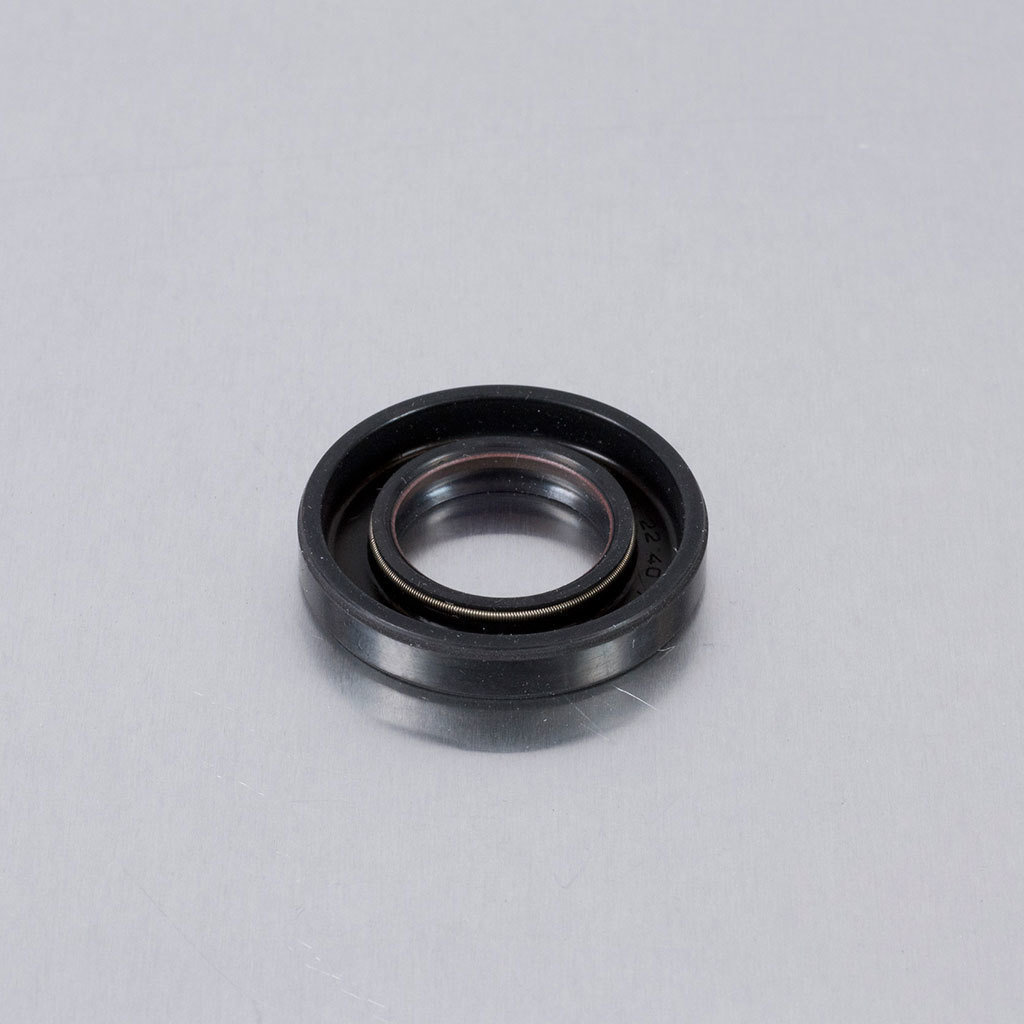 (6) Oil Seal 22 X 40 X 7