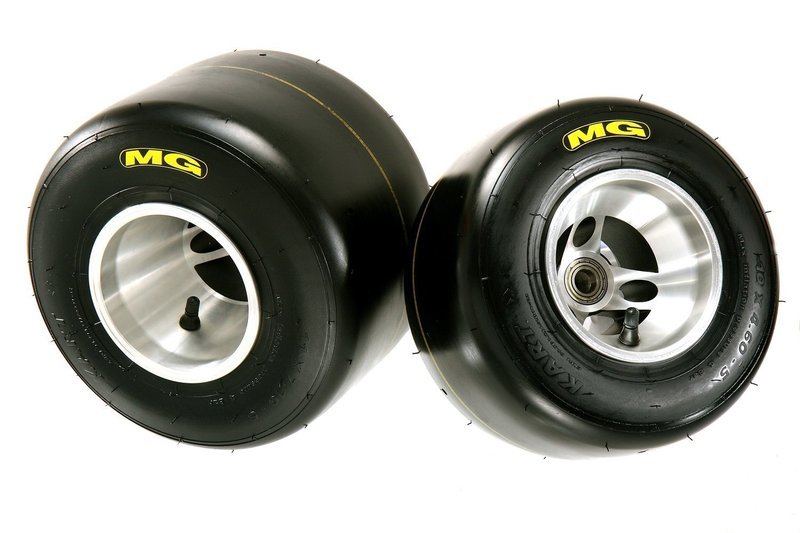 MG FZ 4.6 Tires