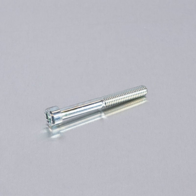 (37) Tcei Screw M6x50