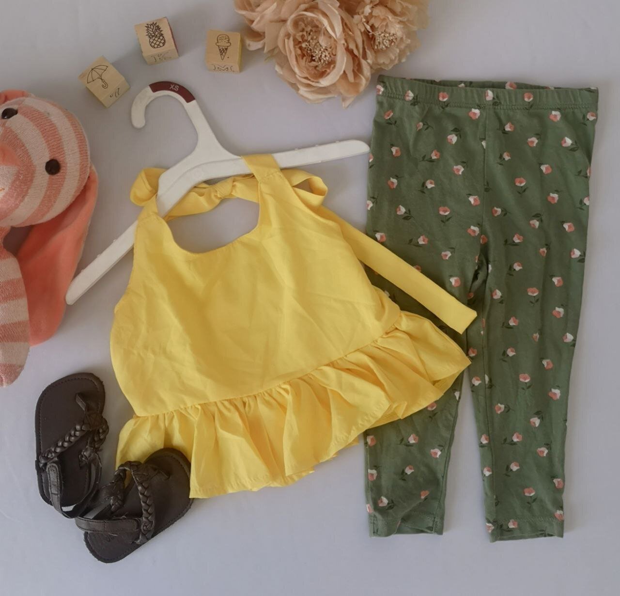 BLUSA ABIERTA DE ATRÁS Y LICRA