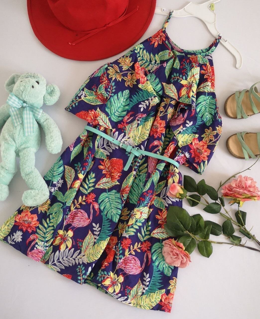 VESTIDO CON CAPAS  INCLUYE CINCHO