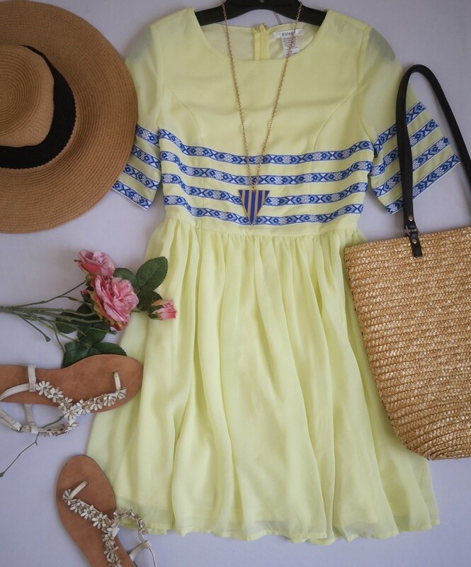 VESTIDO BORDADO