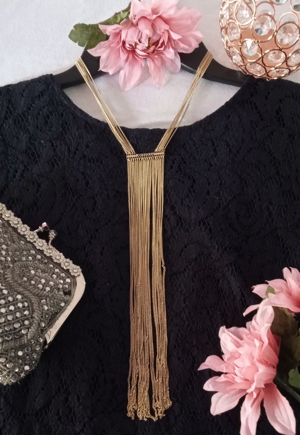 COLLAR