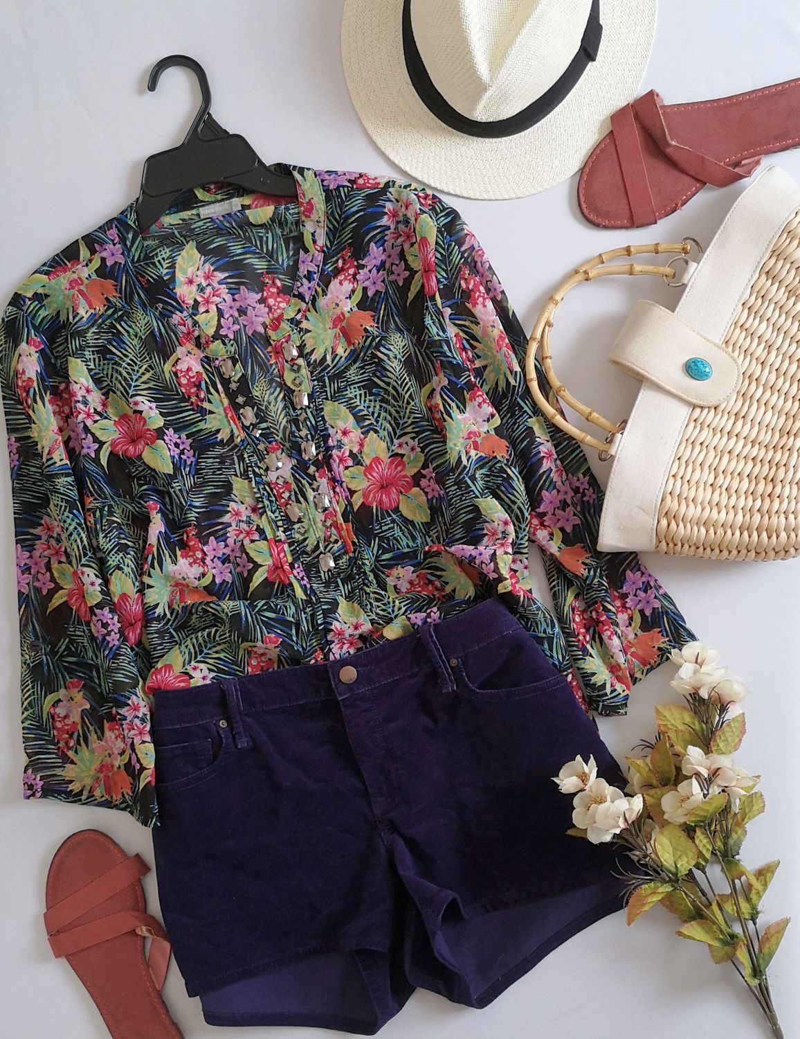 SHORT DE CORDUROY SUAVE CON BLUSA