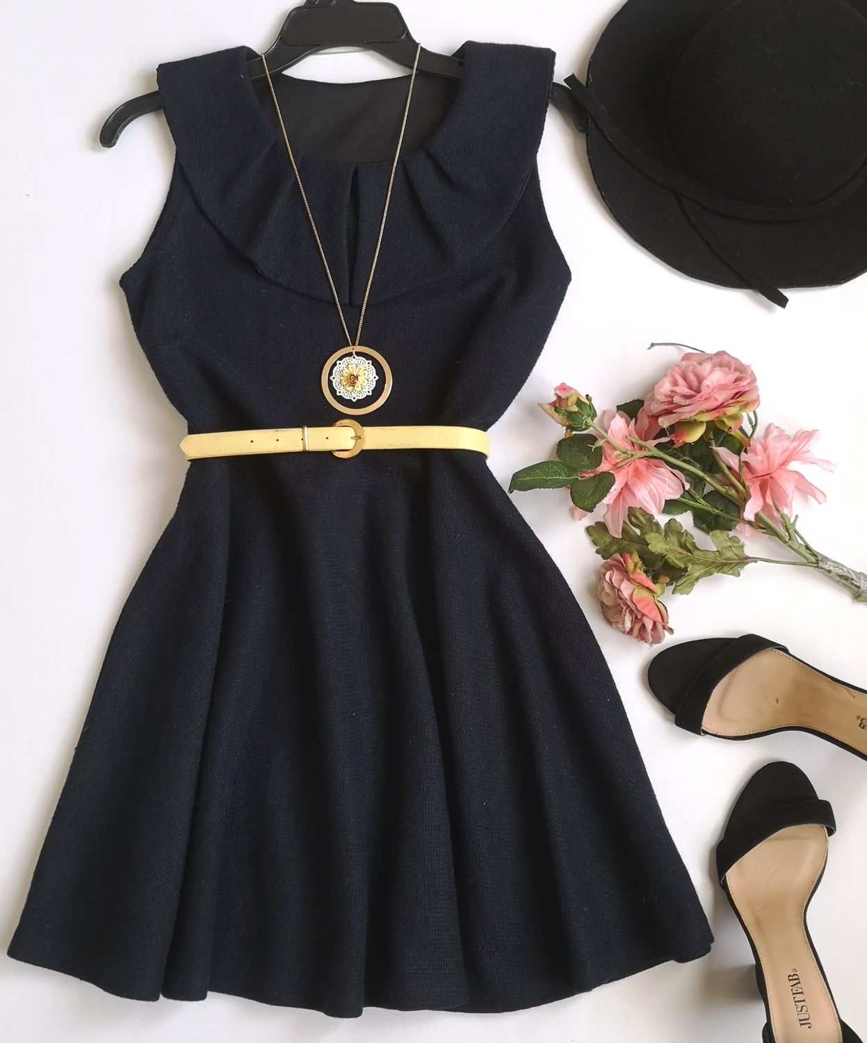 VESTIDO INCLUYE CINCHO