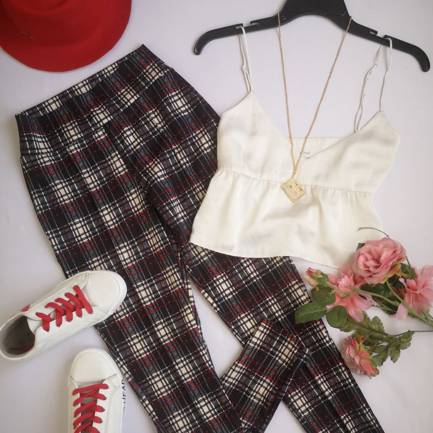 CROP TOP CON LEGGINS