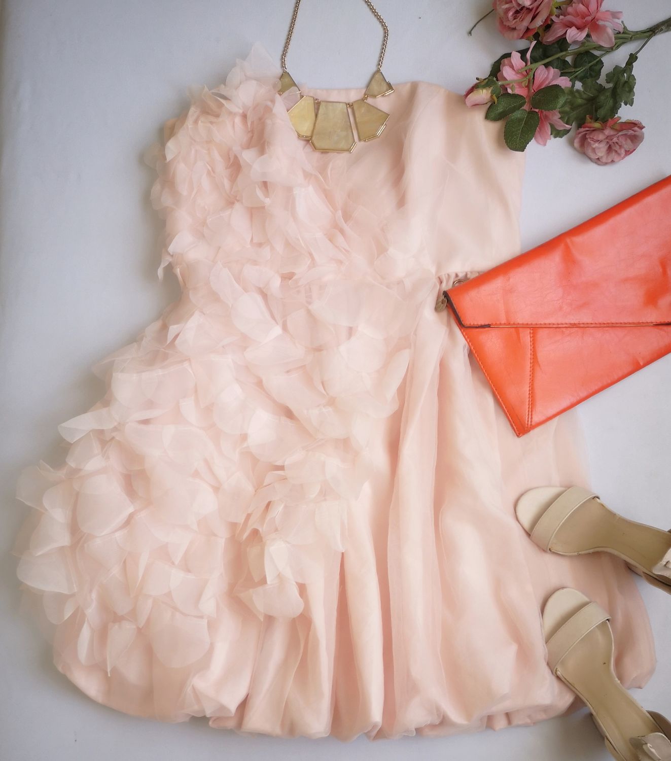 VESTIDO STRAPLESS 