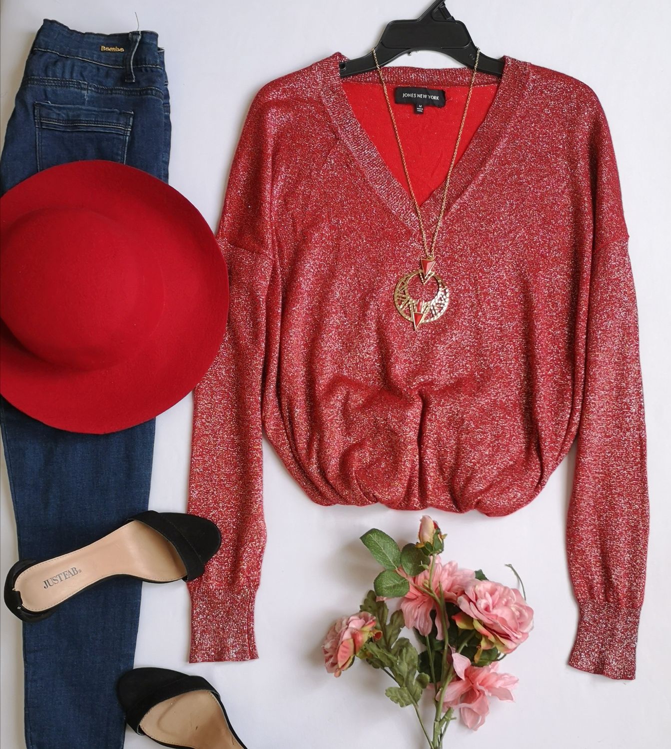 BLUSA CON BRILLOS INCLUYE COLLAR