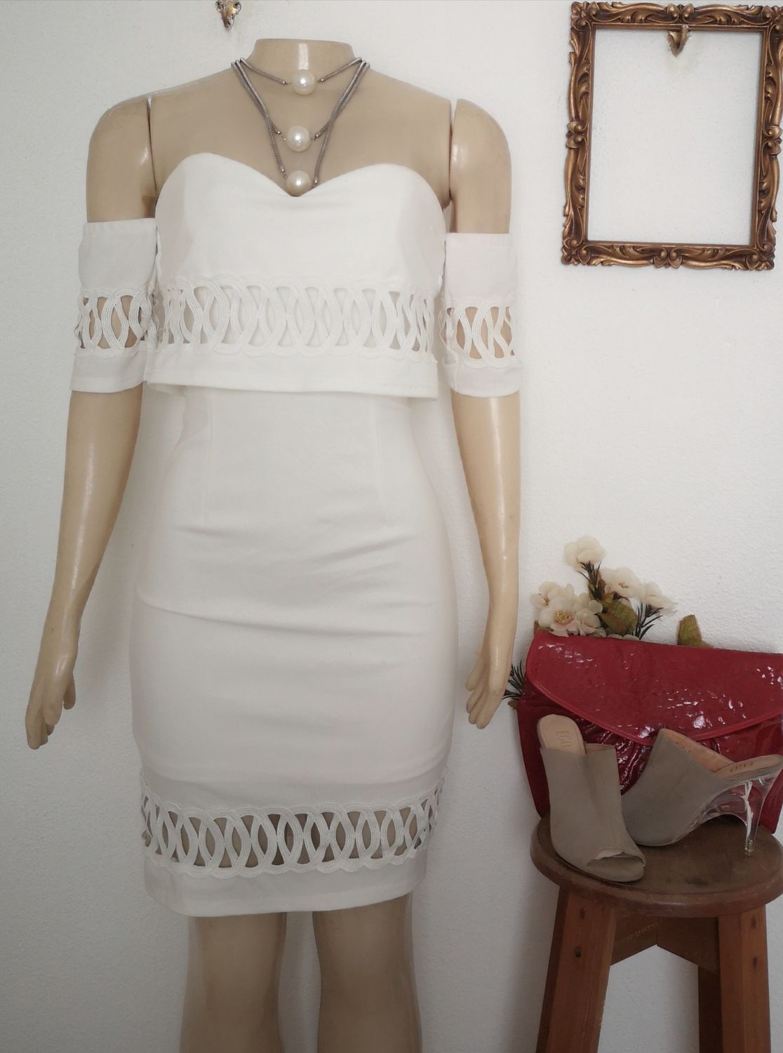VESTIDO TALLADO