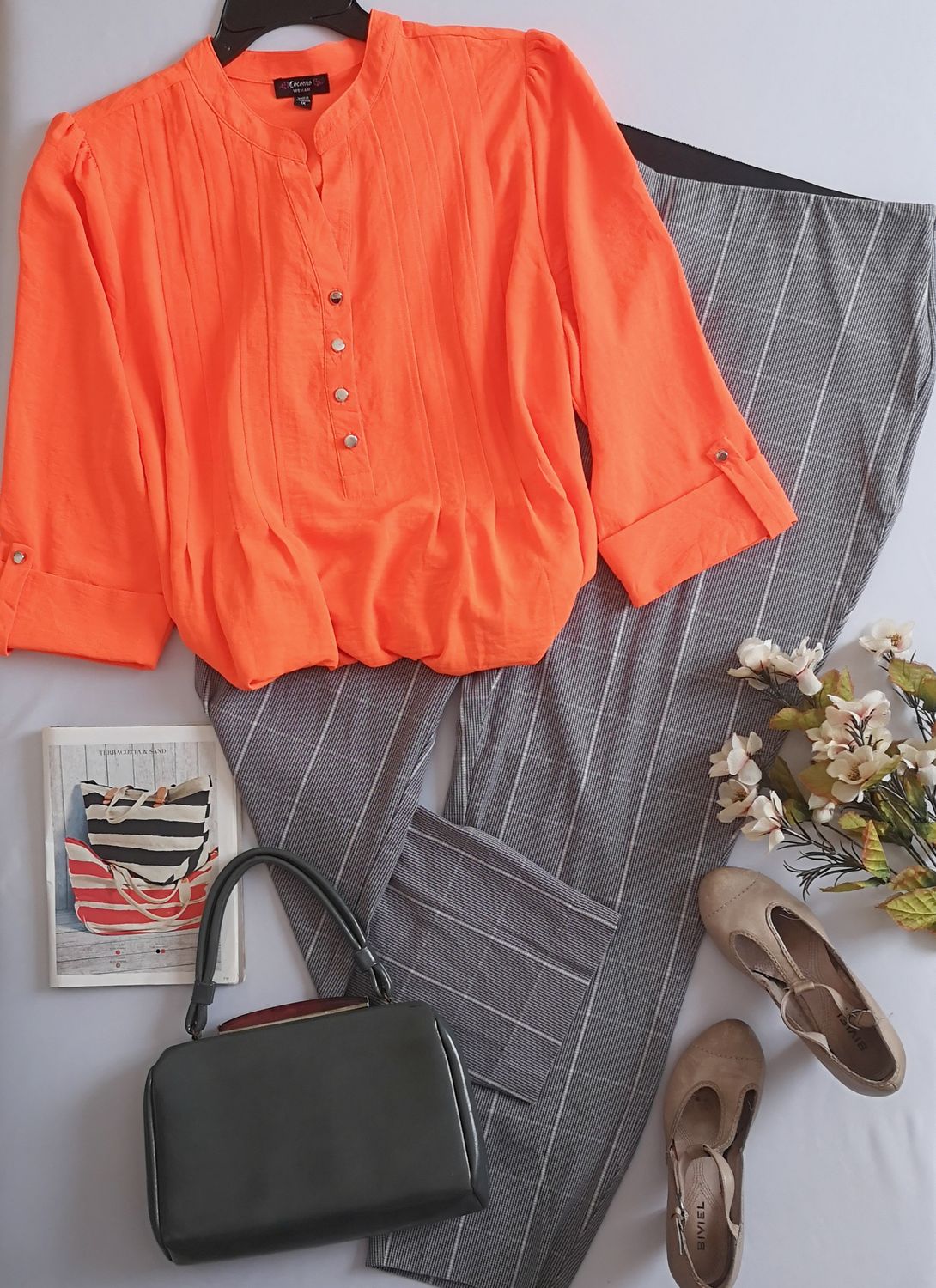 BLUSA MANGAS PRINCESA Y PANTALÓN SIN BOLSAS