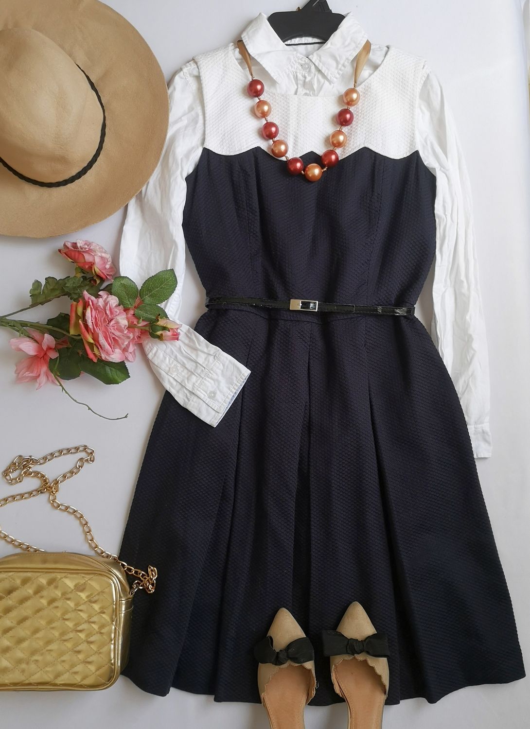 VESTIDO CON PALETONES