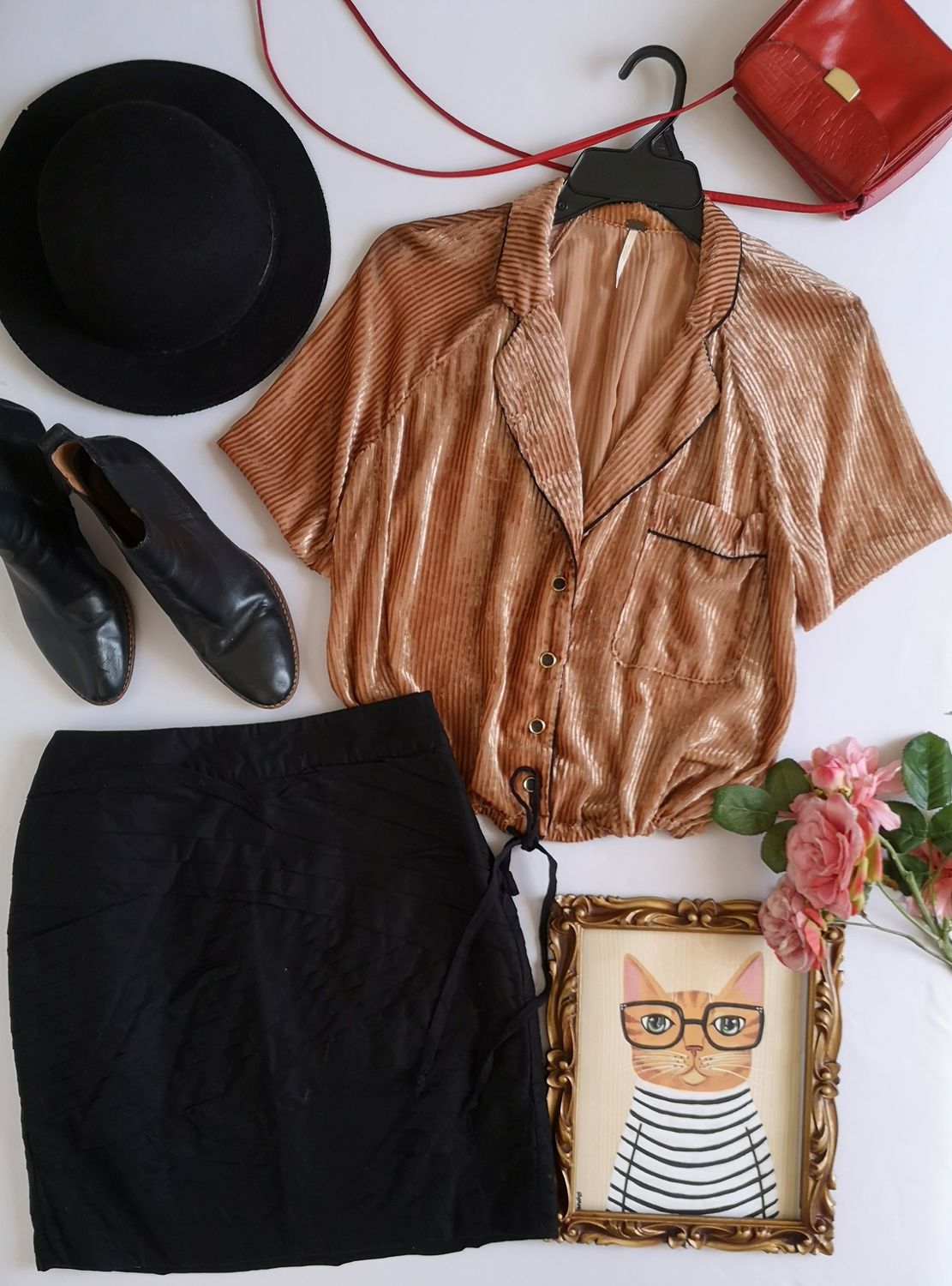 FALDA CINTURA ALTA Y BLUSA DE TERCIOPELO ⚓