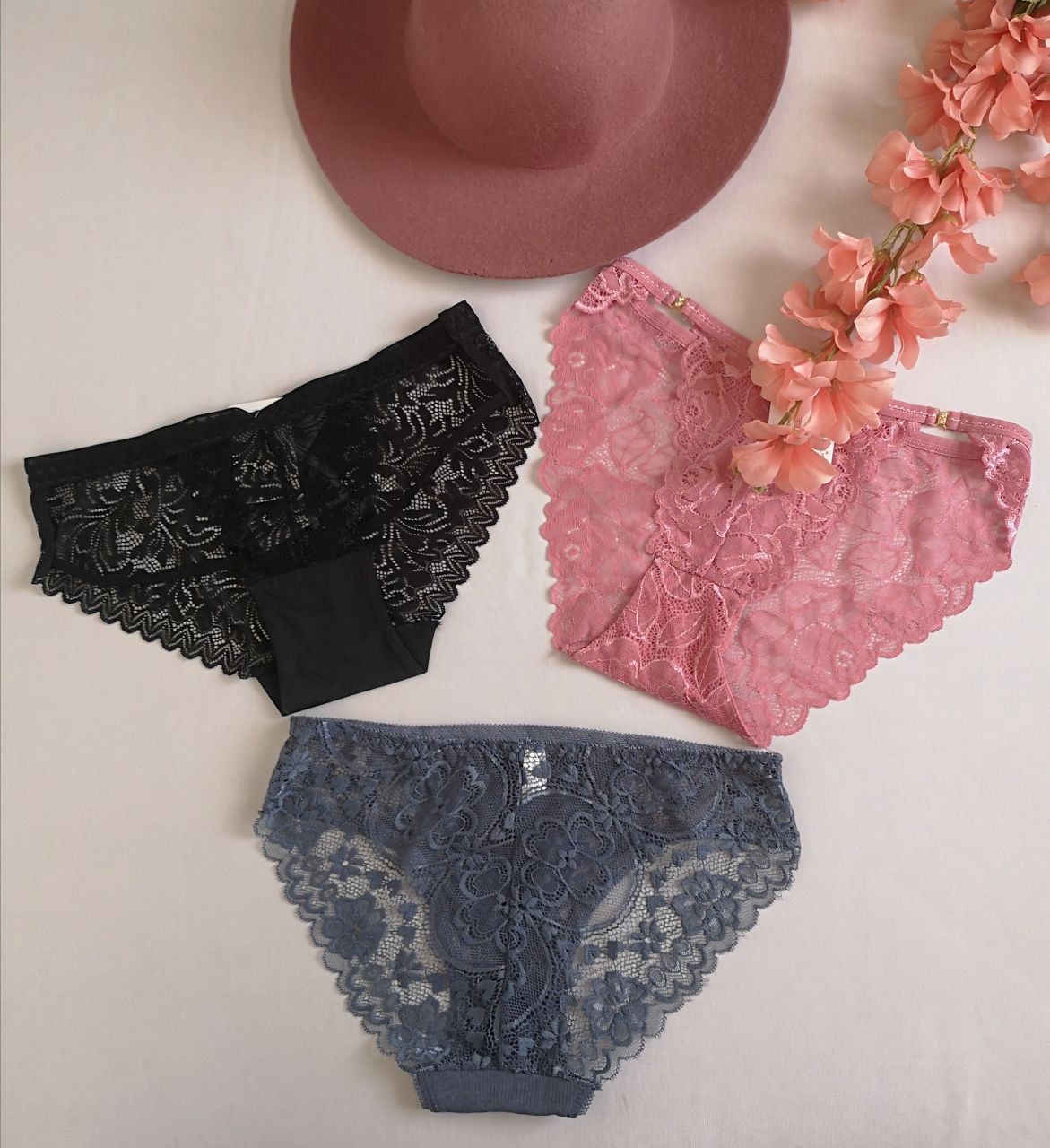 SET DE 3 PANTIS DE ENCAJE