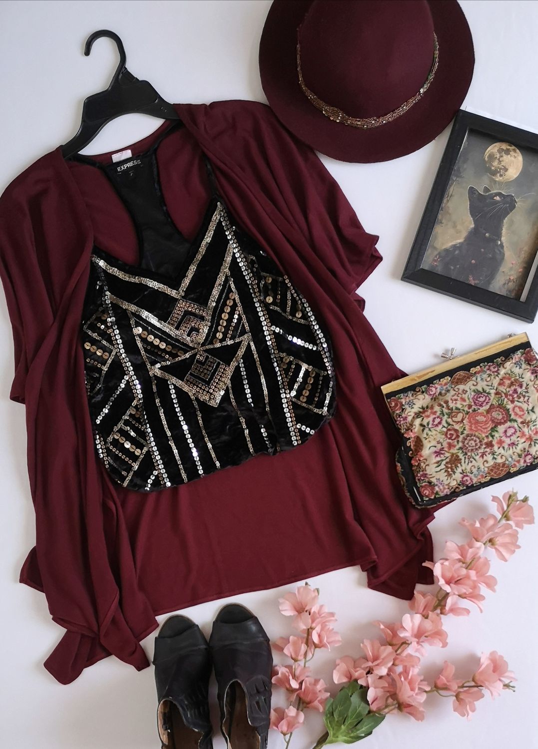 BLUSA DE TERCIOPELO BORDADA Y KIMONO