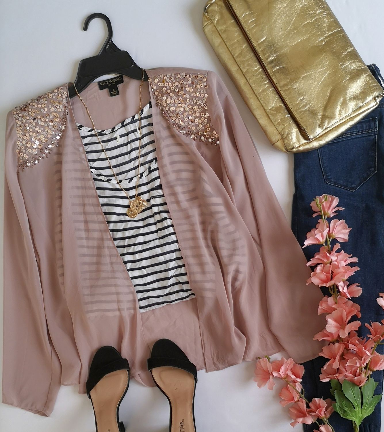 CHAQUETADE CHIFÓN CON HOMBRERAS