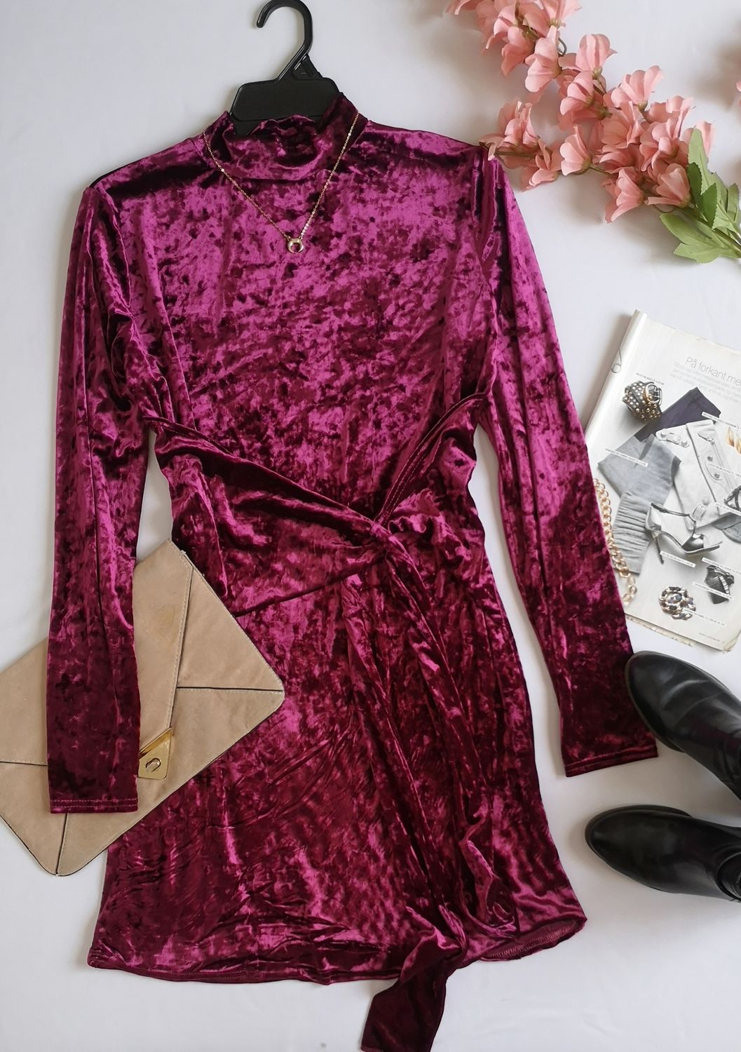 VESTIDO TALLADO CON NUDO