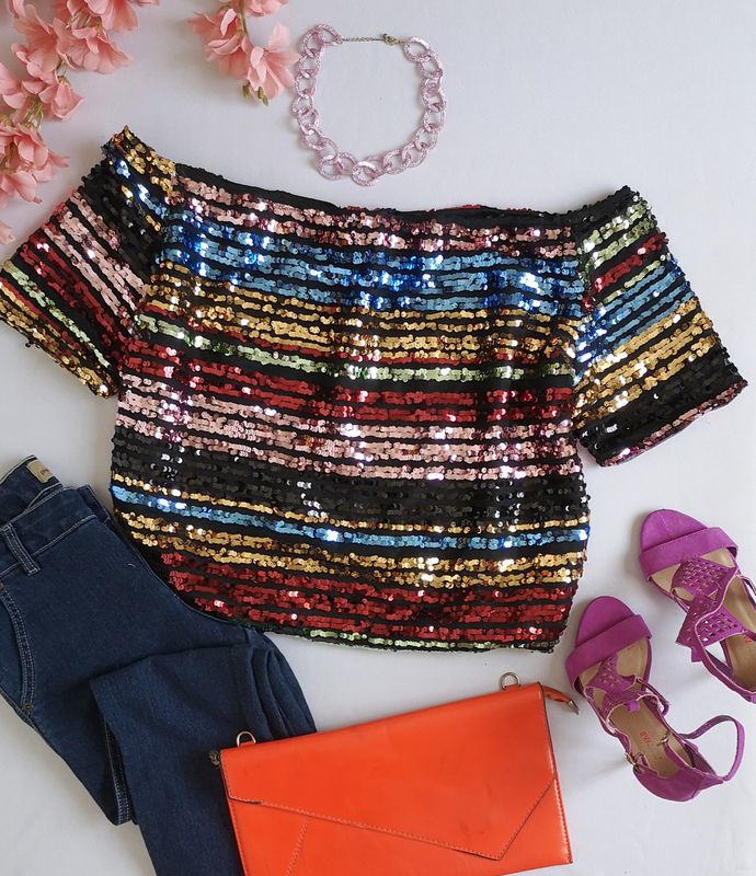 BLUSA DE LENTEJUELAS HOMBROS DESCUBIERTOS