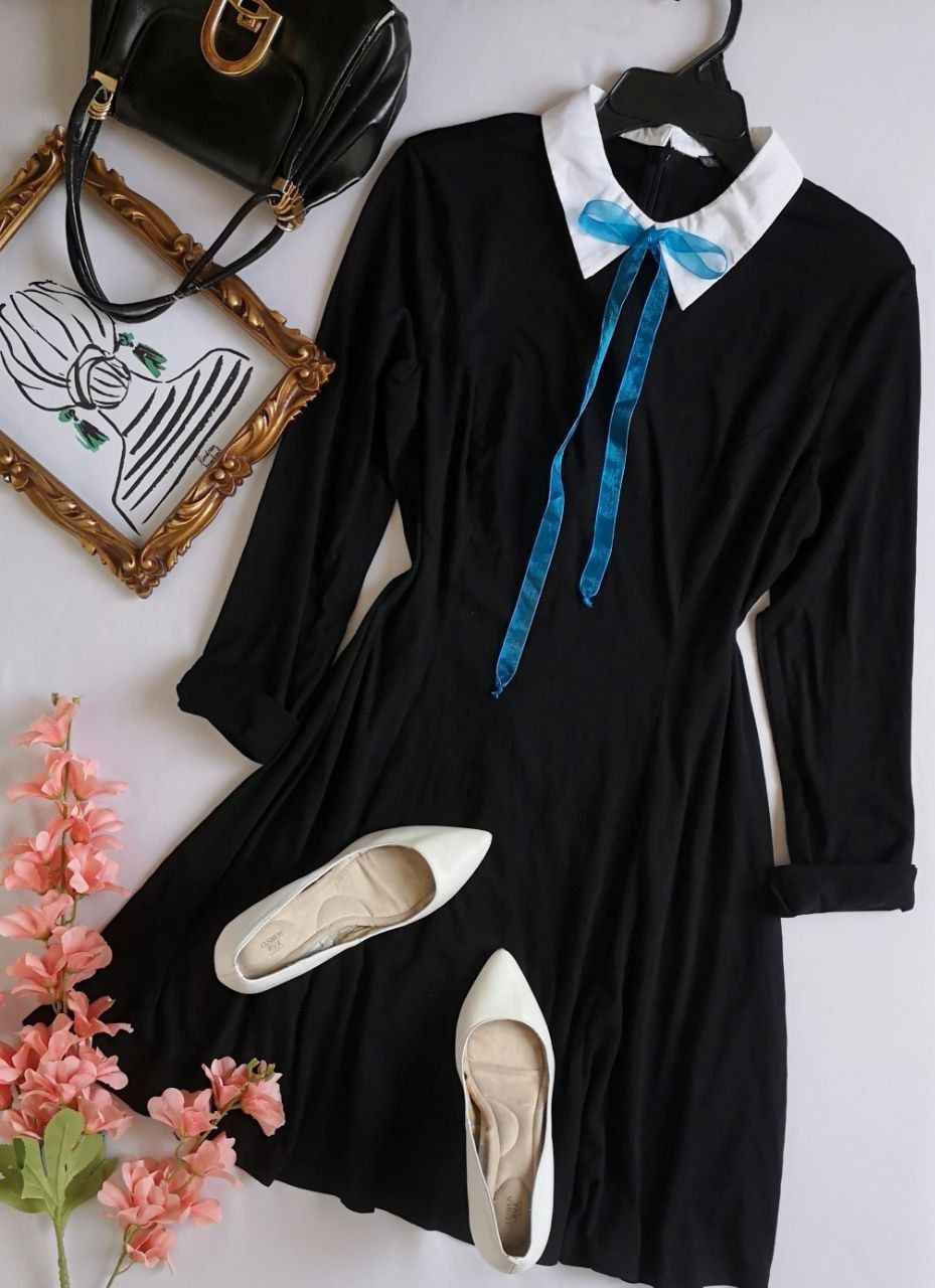 VESTIDO ESTILO CAMPANA ABAJO INCLUYE COLLAR 