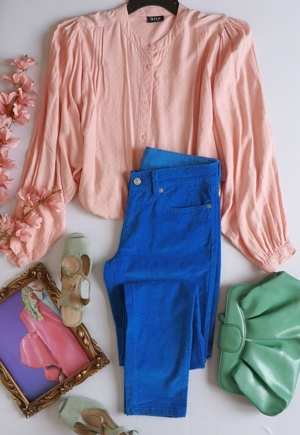 PANTALÓN DE CORDUROY SUAVE Y BLUSA ESTILO BOHO