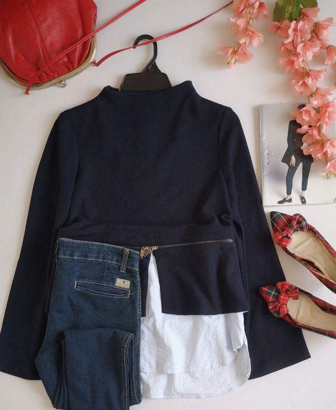 BLUSA CUELLO CERRADO CON ZIPPER EN LA CINTURA