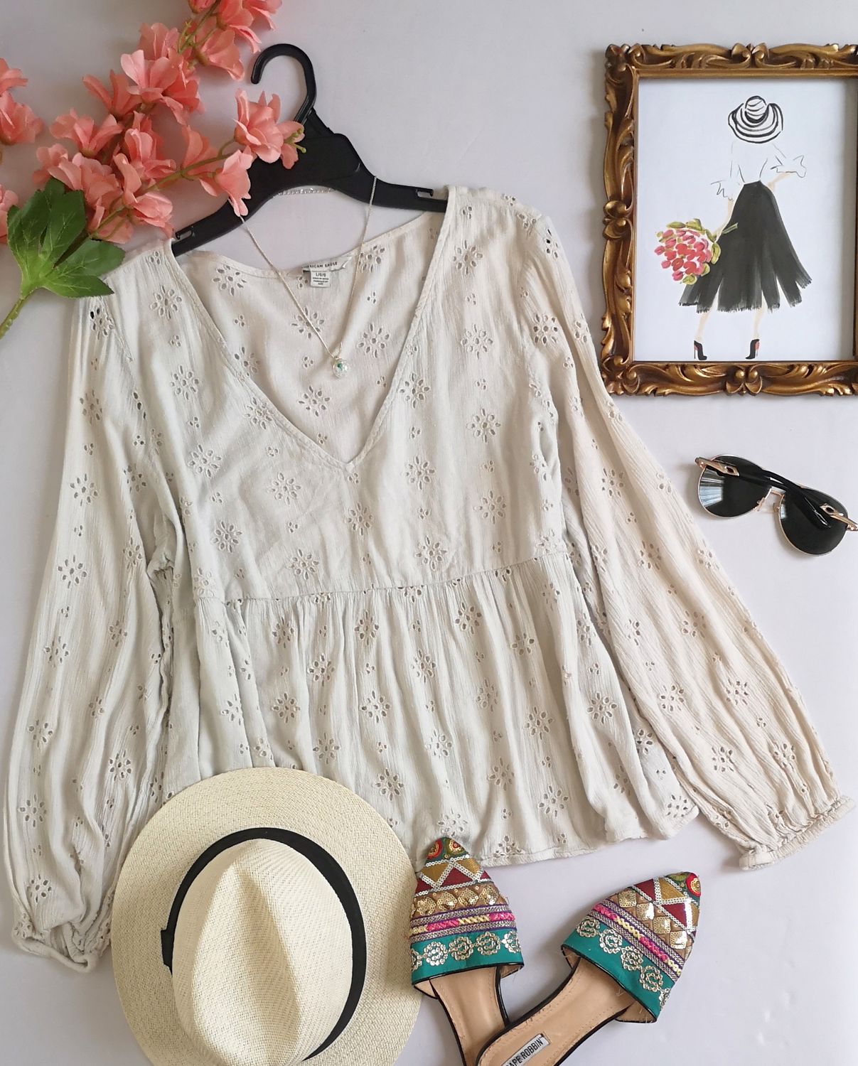 BLUSA CUELLO EN V INCLUYE COLLAR