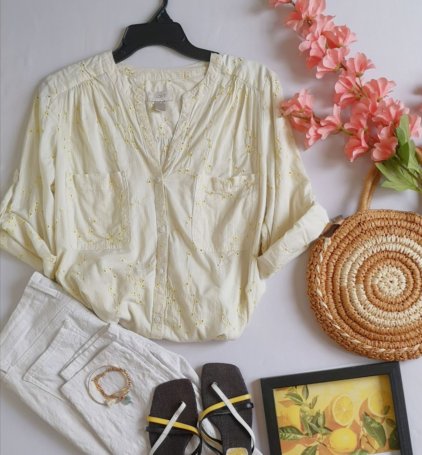 BLUSA BORDADA INCLUYE PULSERAS