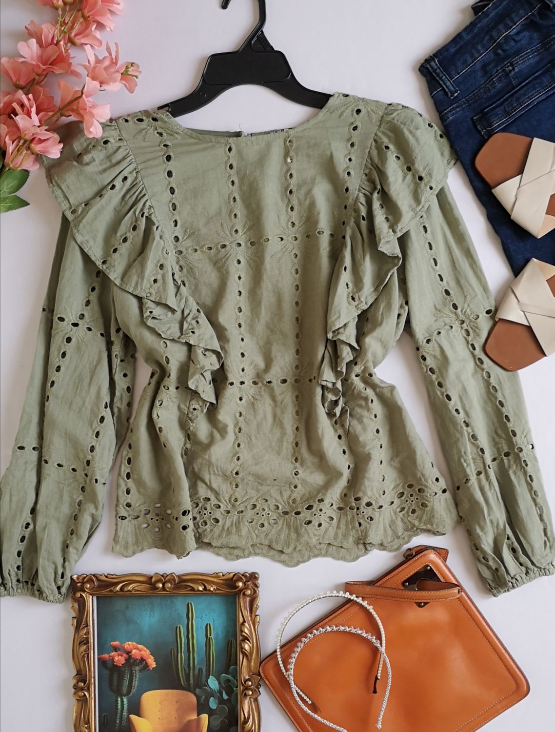 BLUSA BORDADA INCLUYE DIADEMAS
