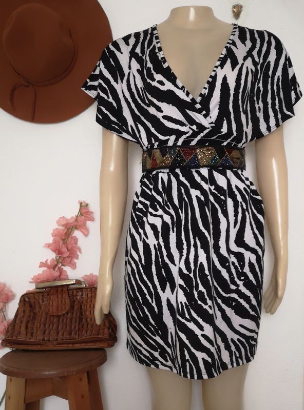 VESTIDO MANGAS ESTILO KIMONO