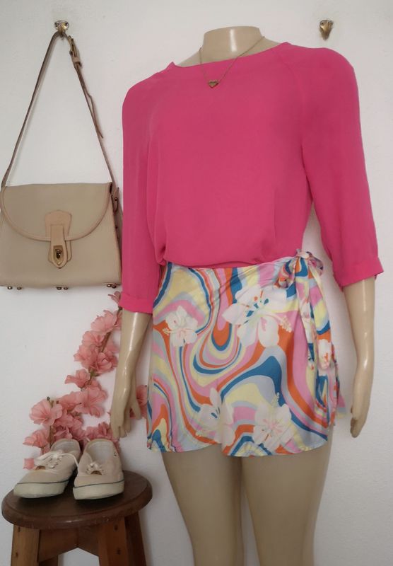 FALDA CON SHORT ADENTRO Y BLUSA DE CHIFÓN⚓