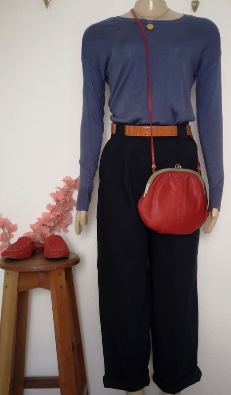 PANTALÓN NUEVO ANCHO DE ABAJO Y BLUSA TELA SUAVE