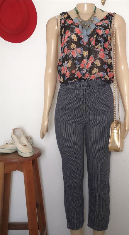 BLUSA DE CHIFÓN Y PANTALÓN TIPO JOGGER ⚓