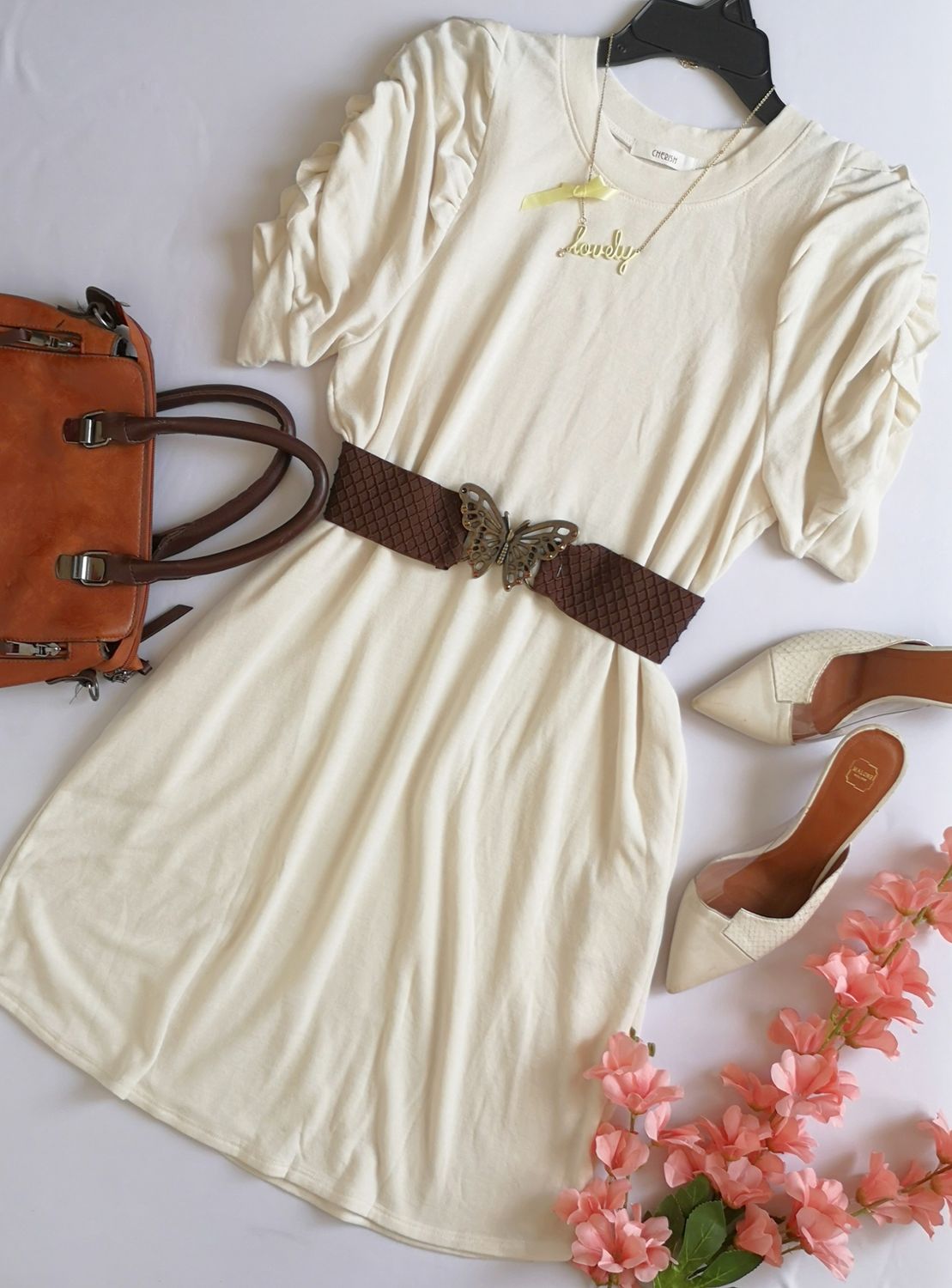 VESTIDO CON BOLSAS A LOS LADOS INCLUYE CINCHO