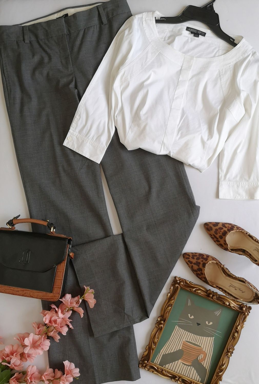 PANTALÓN TIPO PALAZZO Y BLUSA CUELLO EN U