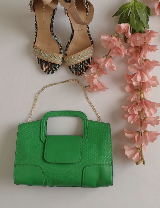 CARTERA PEQUEÑA
