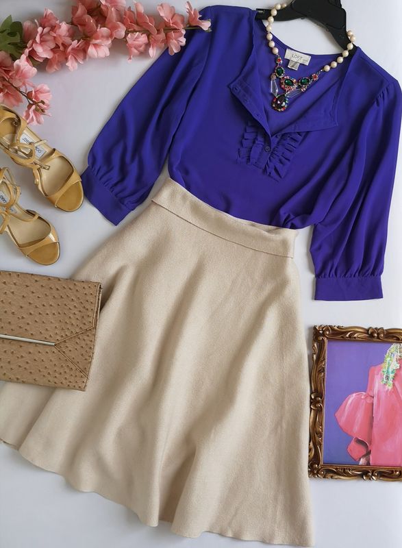 FALDA CAMPANA Y BLUSA CON OLANES ADELANTE