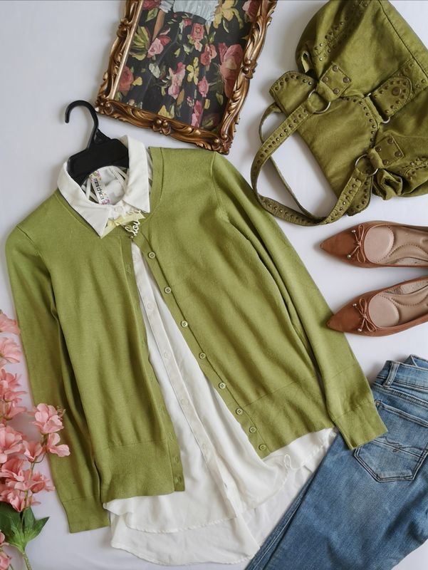 CARDIGAN CORTO Y BLUSA DE CHIFÓN 💙