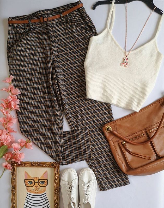 BLUSA TEJIDA CON PANTALÓN TELA SUAVE