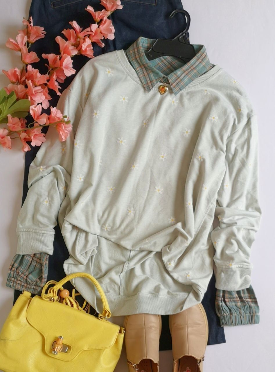 SUÉTER CON BLUSA CORTA 