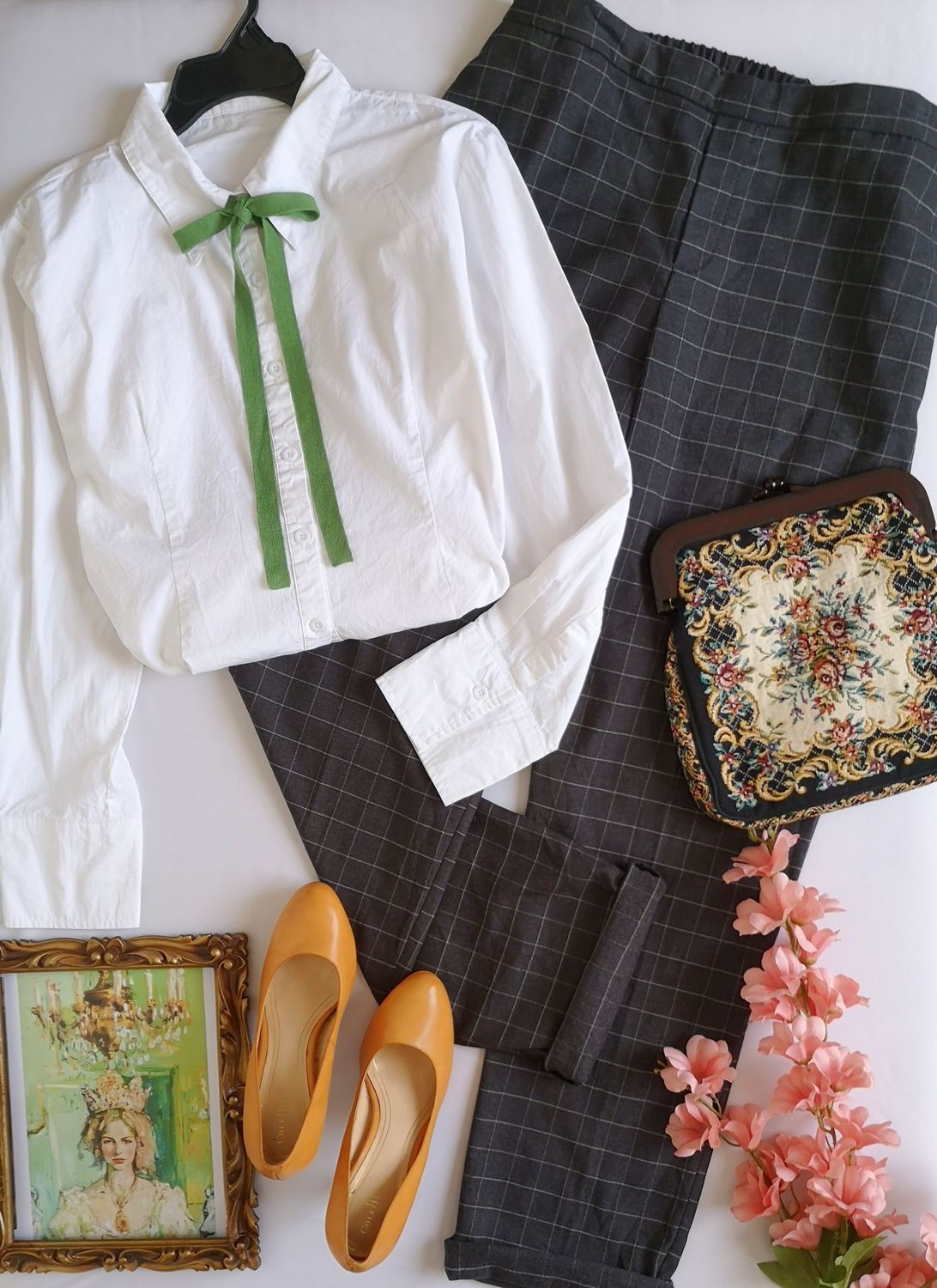 BLUSA MANGA LARGA CON PANTALÓN ANCHO DE LAS CADERAS