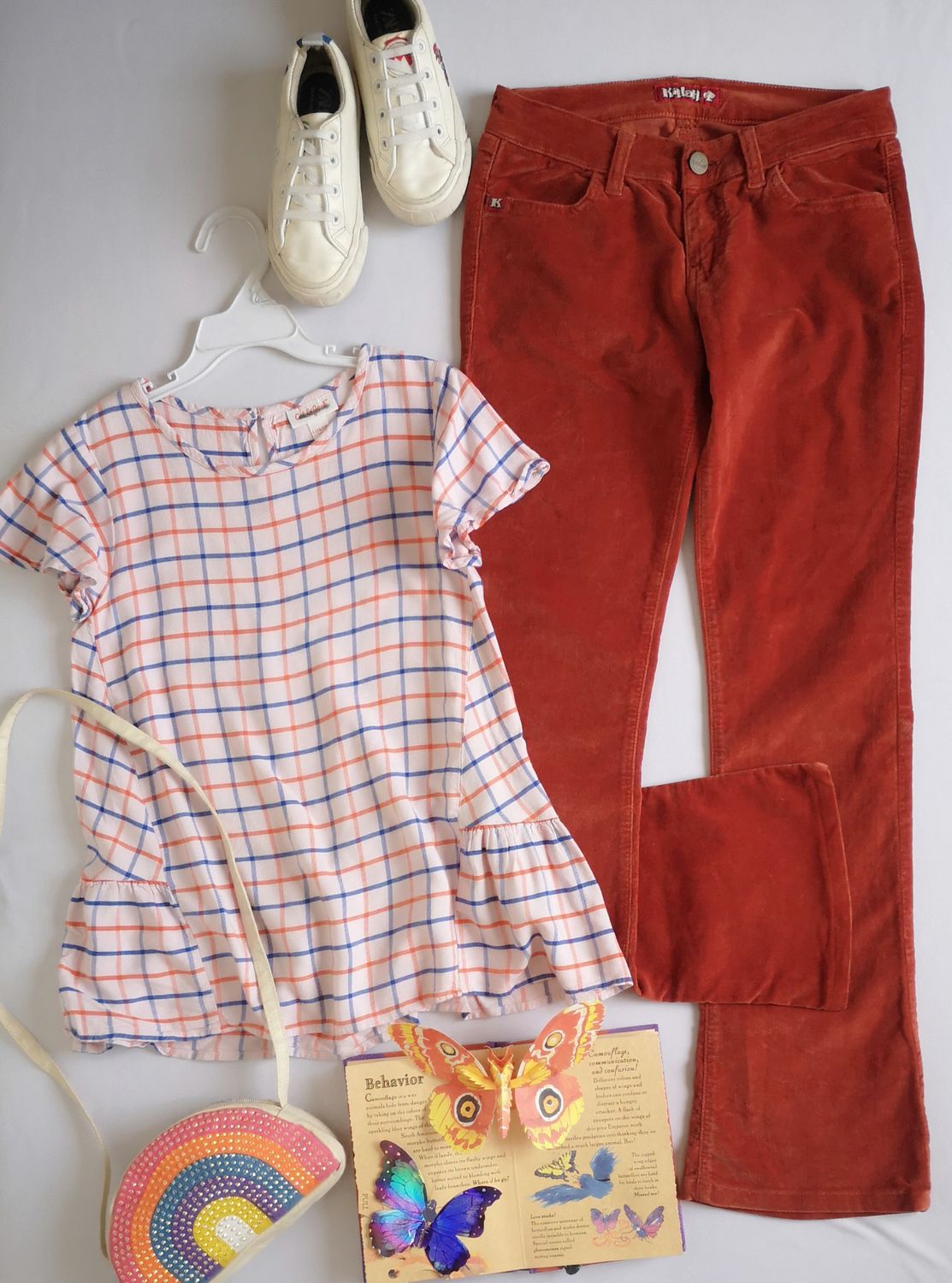 PANTALÓN CAMPANA Y BLUSA LARGA