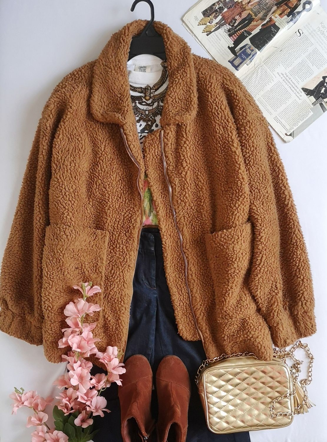 ABRIGO DE BORREGUITO CON ZIPPER