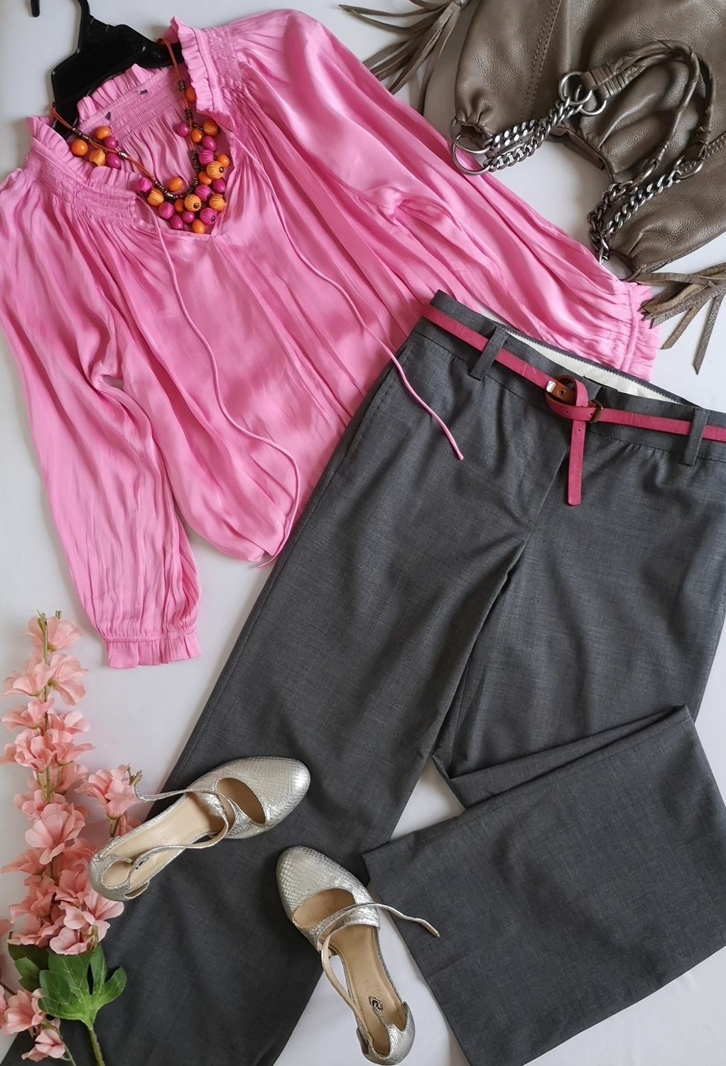 PANTALÓN TIPO PALAZZO Y BLUSA