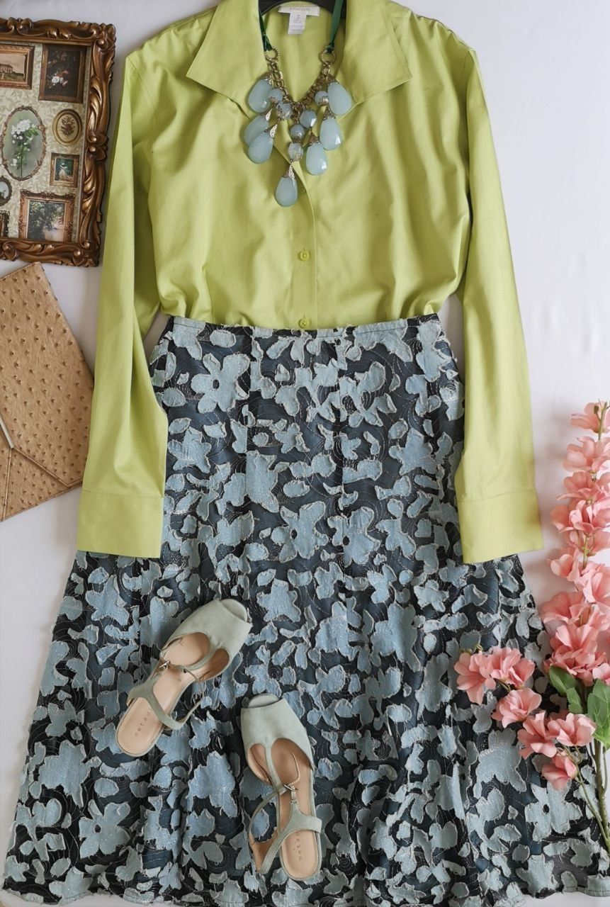 BLUSA DE ALGODÓN CON FALDA MIDI