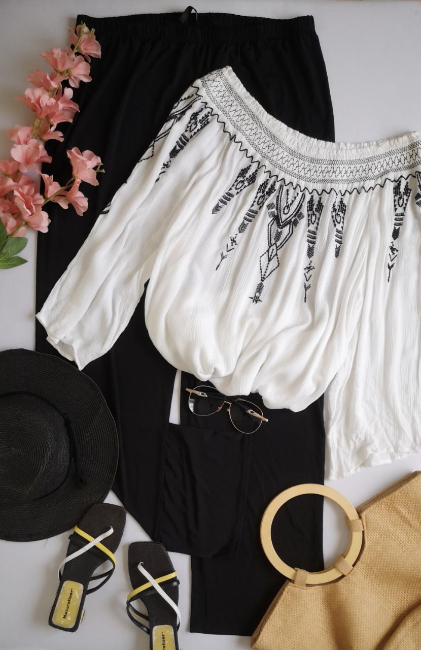BLUSA HOMBROS DESCUBIERTOS Y PANTALÓN TELA SUAVE 