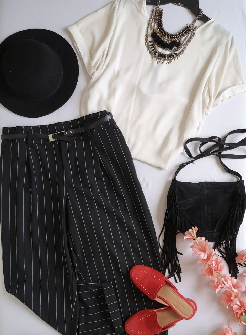 BLUSA DE CHIFÓN CON PANTALÓN ANCHO DE LAS CADERAS❤️